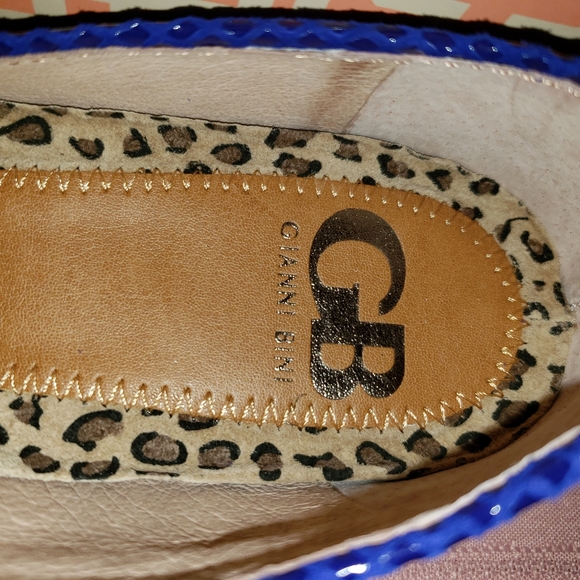 Ladies Shoes - Picture 3 of 3